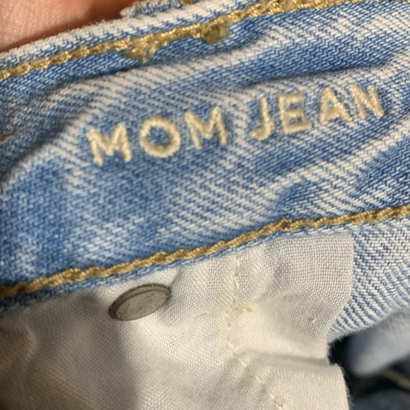 American Eagle Distressed Mom Jeans - Picture 7 of 8